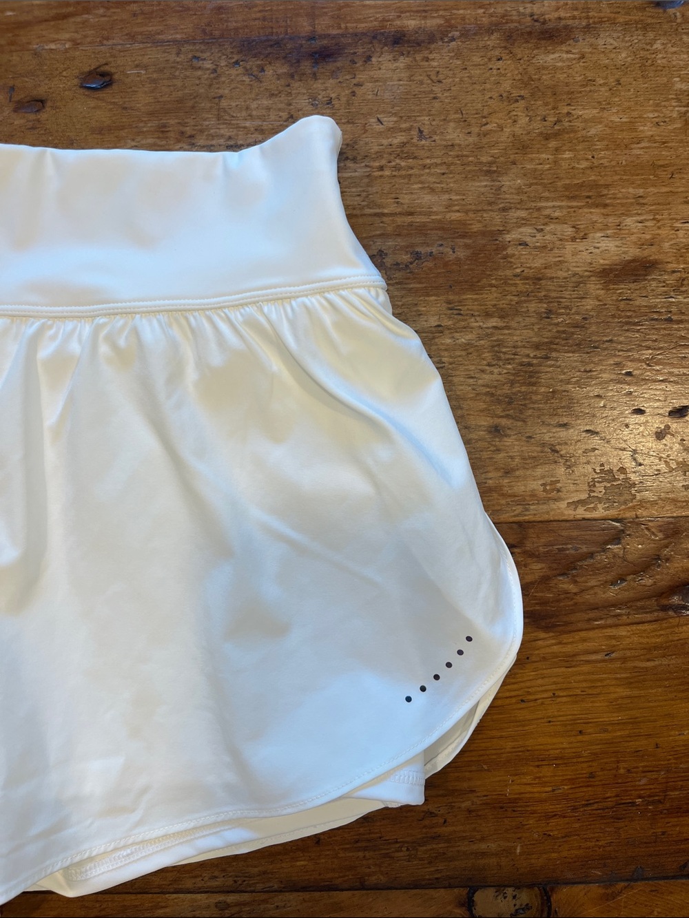 SoftlyZero™ Airy Super High Waisted 2-in-1 InstantCool Yoga Shorts 5'' - Picture 2 of 4